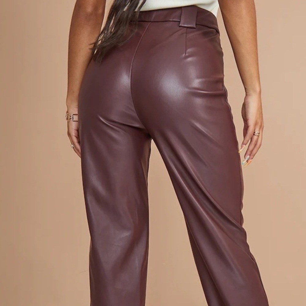 NWT Pretty Little Thing Dark Chocolate Faux Leather Straight Leg Trousers - Picture 3 of 6